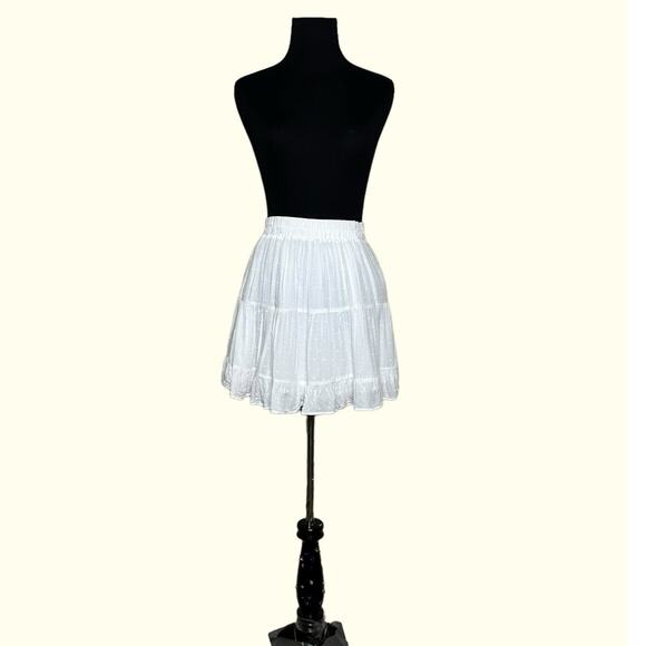 Forever 21 white pull on mini skirt size M - Picture 1 of 10